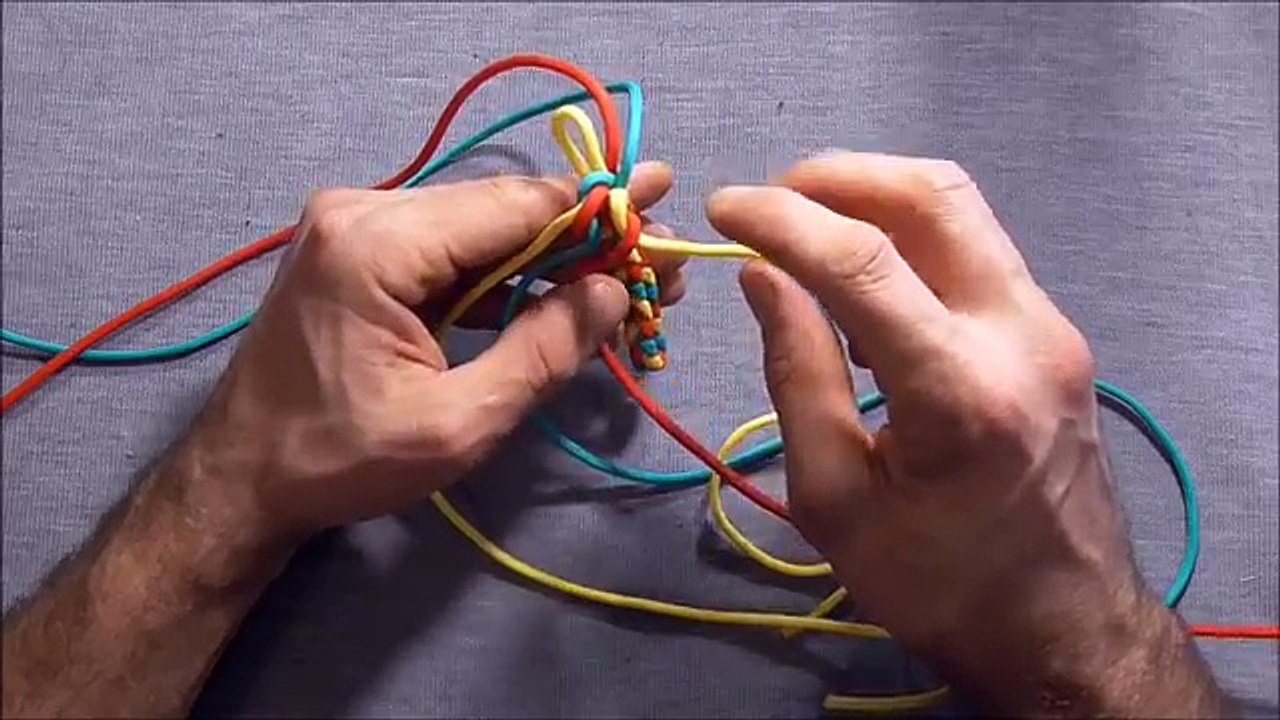 Nautical Knots- How To Tie A Boat Fender Keychain With Paracord