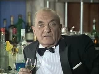 Palace : brèves de comptoir - Les poulets au bon air