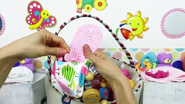 Canastilla para bebés de juguete y muñecas jugamos con las gemelas Nenuco Daniela y Lucía