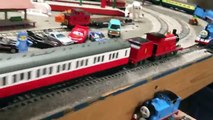 Thomas and Friends HO Scale Trains with Random Crashes