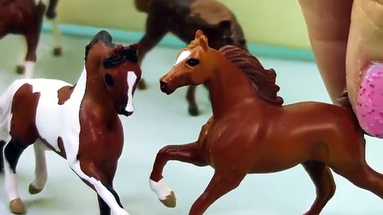 Breyer - Honey Heartbreak Part 4 - Mini Whinnies Horses Series Movie