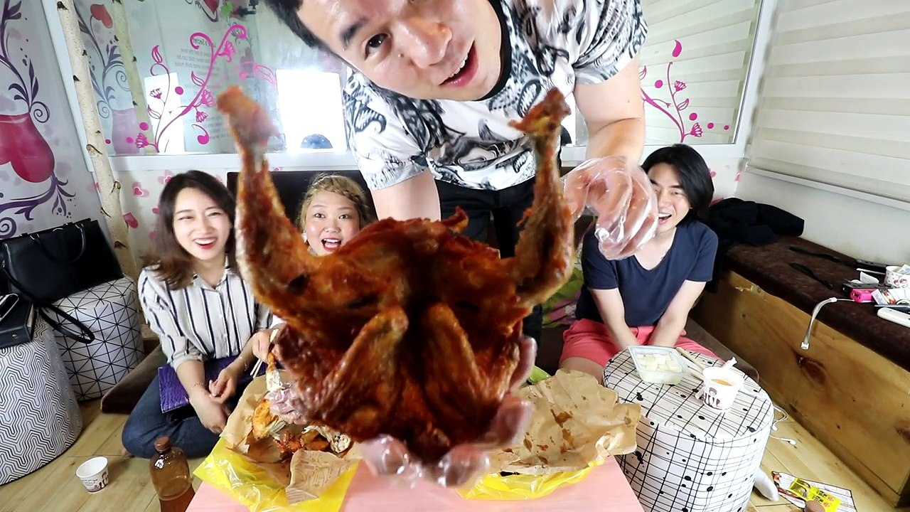 팬분들과 첫 먹방을 통해 영어회화 표현 배우기