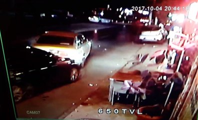 Kalp Krizi Geçirdi, Önce Araca Ardından Yayaya Çarptı