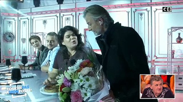 Gilles Verdez s'invite sur le plateau des Terriens du dimanche et se fait entarter par Thierry Ardisson - Regardez