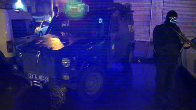 Diyarbakır’da 600 polis ve dedektör köpeklerle asayiş uygulaması