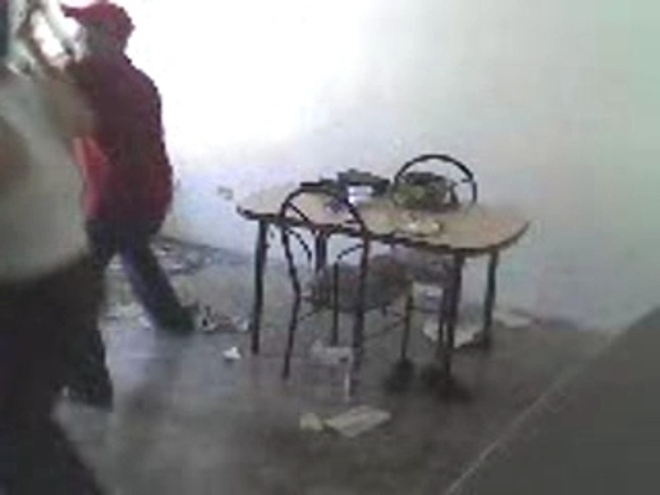 Guerrita De Papeles - Paper War