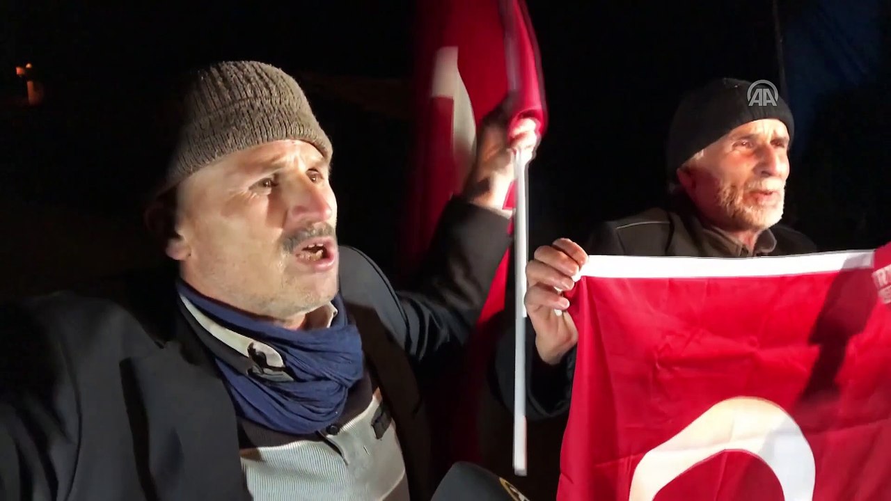 Sınır birliklerine obüs ve tank sevkiyatı yapılıyor - HATAY