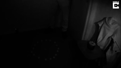 "Ju betohem e rrëzoi fantazma", djali filmon aktivitetin paranormal gjatë "lojës së shpirtrave"