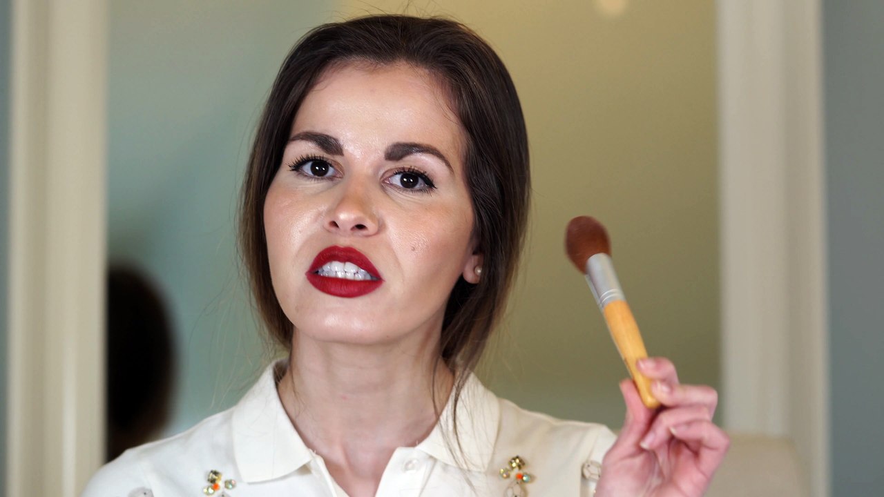 THE FOUR MAKEUP APPLICATORS YOU NEED