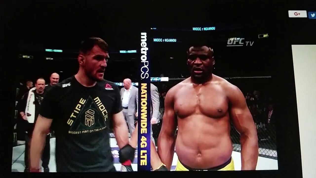 Champion Miocic vs Dana White - In your face