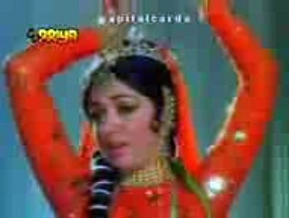 SUPER HIT SONG : " MUHABBAT KARNAY WALO KA YAHAN INJAM HOTE DAIKHA  "