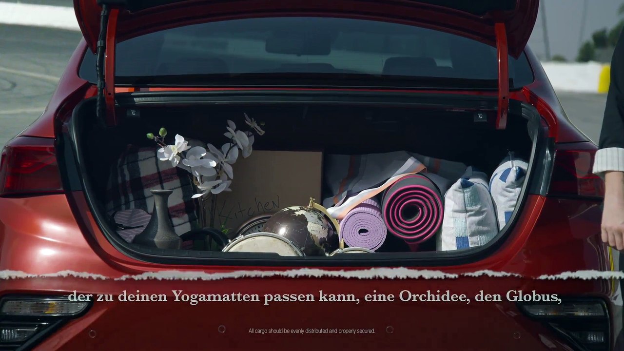 2019 Kia Forte vs Lamborghini Aventador