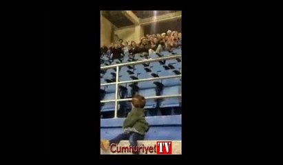 Sneijder'ın oğlu Xess Xava'dan babasına destek: Wesley baba!