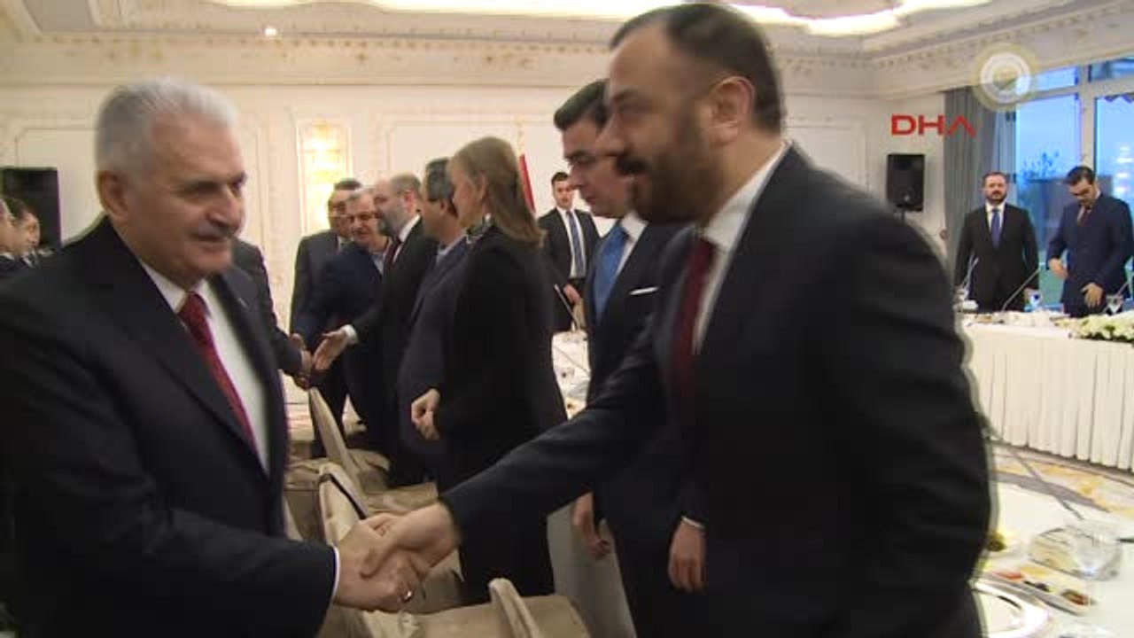 Dha İstanbul- - Başbakan Binali Yıldırım Medya Temsilcileriyle Bir Araya Geldi