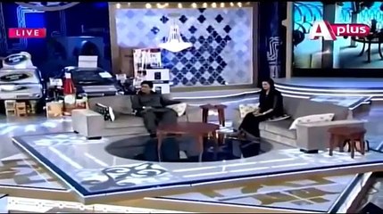 Pakistani Christian Actress  Binita Recite Quran