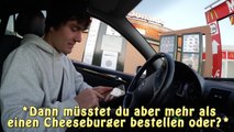 McDonalds PRANK ! SIRI bestellt - REKORD beim BESTEN Macces Deutschlands ! | RichtigKorrekteJungs