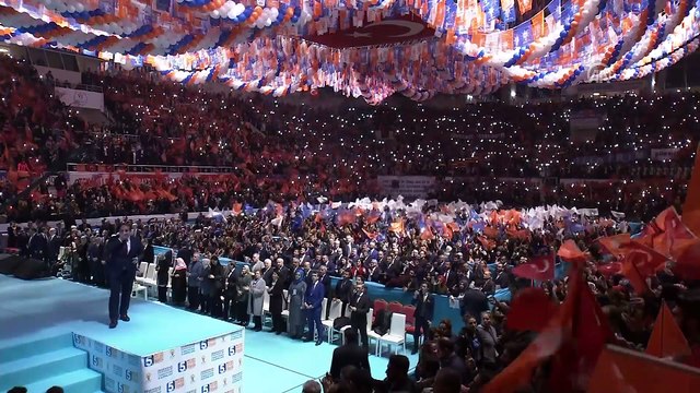 Cumhurbaşkanı Erdoğan, AK Parti Bursa 5. Olağan İl Kadın Kolları Kongresine katıldı - BURSA