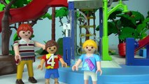 UNFALL IM AQUAPARK! NOTARZT EINSATZ! FAMILIE Bergmann #100 - Playmobil Film deutsch Geschichte