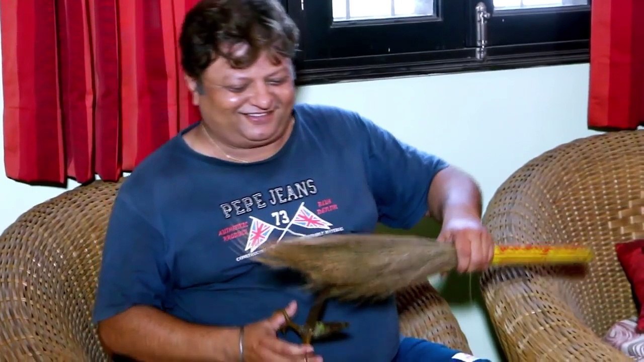 घर पर सेवा देनेवाली Smart चालाक लड़की AND बुढऊ बॉस !! Ek Funny Moments