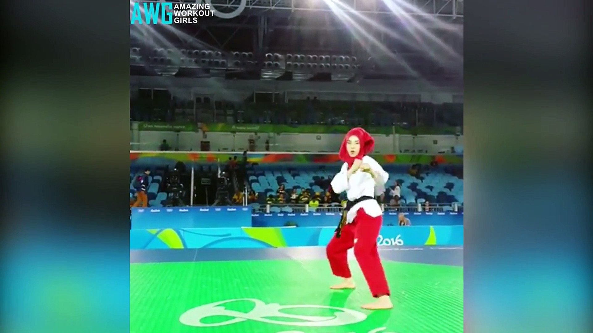 Powerful and beautiful girl - World champion Taekwondo