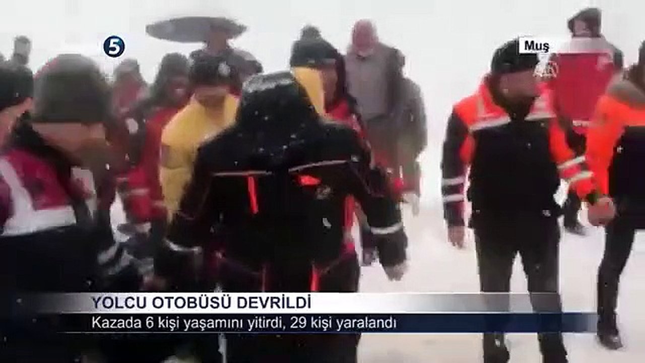 Moti i keq! Autobusi del nga rruga, 6 të vdekur 29 të plagosur..