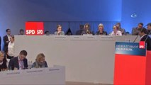 Almanya'da, Spd'li Delegeler Koalisyona Yeşil Işık Yaktı