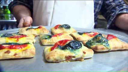 New York Pizzeria Serves `Tide Pod` Inspired Pizza