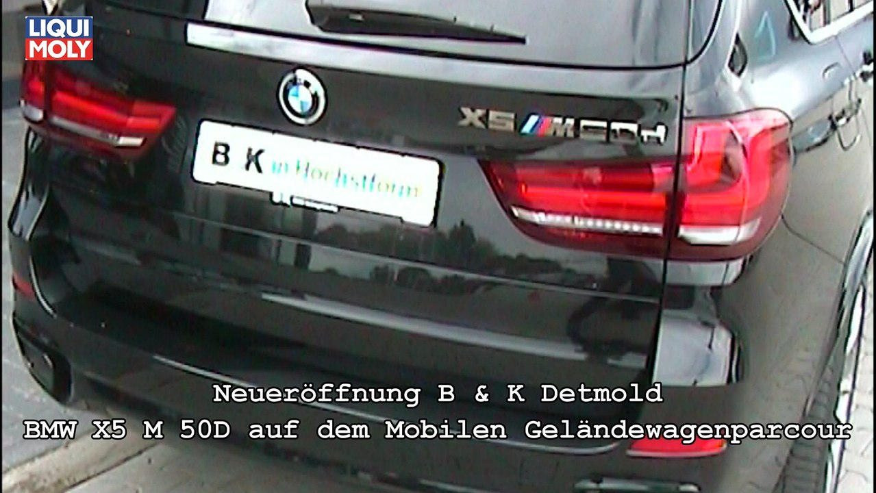 BMW X5 M Technologie 50D Geländewagenparcour B&K Detmold Onlinemotor