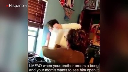 Su mamá lo pilló comprando una pipa para fumar marihuana