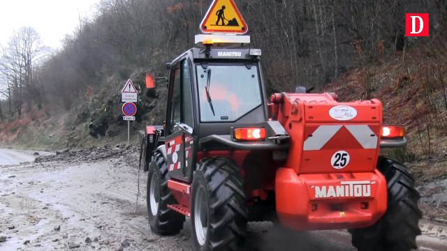 Mérens-les-Vals : la RN20 bloquée par une coulée de boue