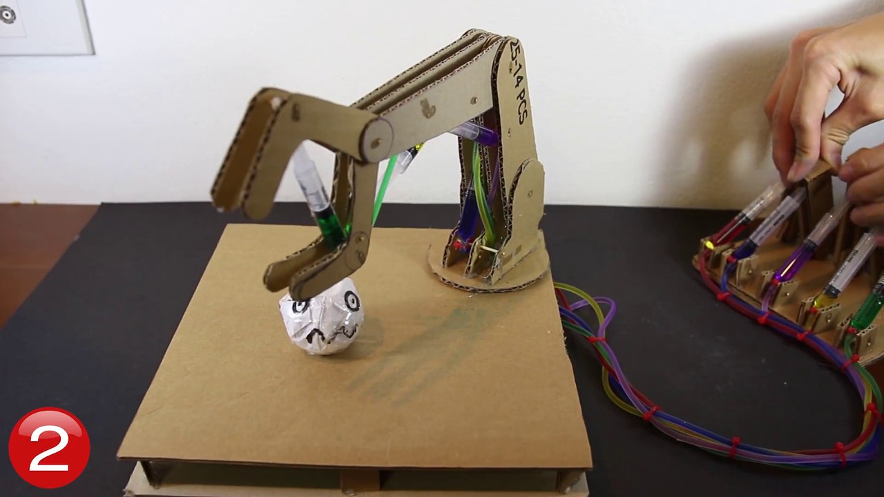 5 jouets de carton incroyables que vous pouvez faire à la maison