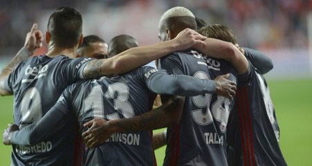 Beşiktaş Deplasmanda Antalyaspor'u 2-1 Mağlup Etti