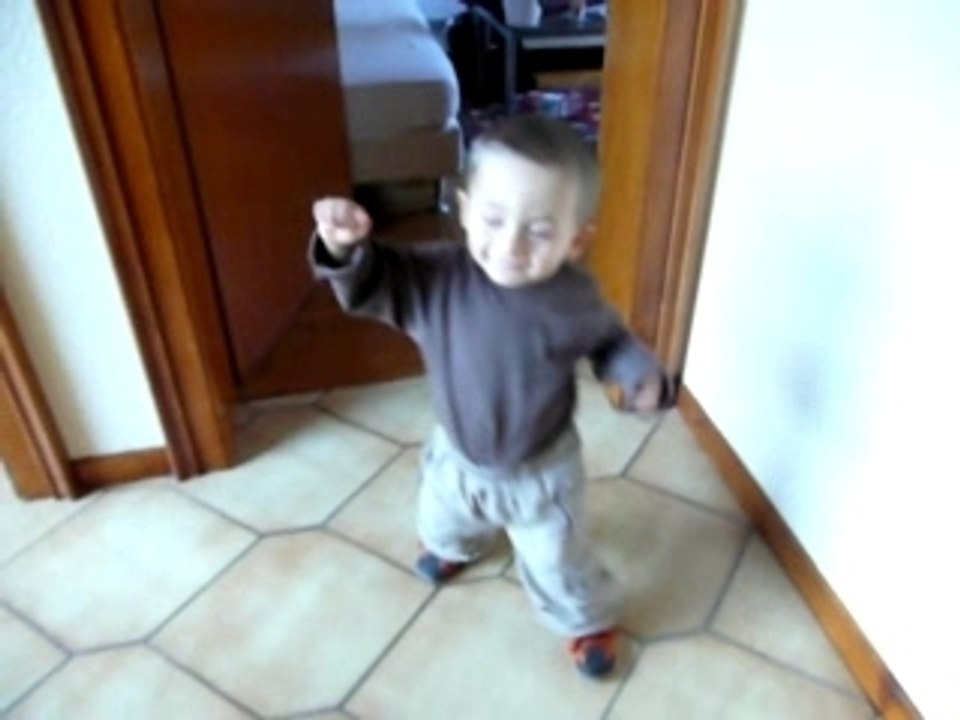 Baptiste marche encore