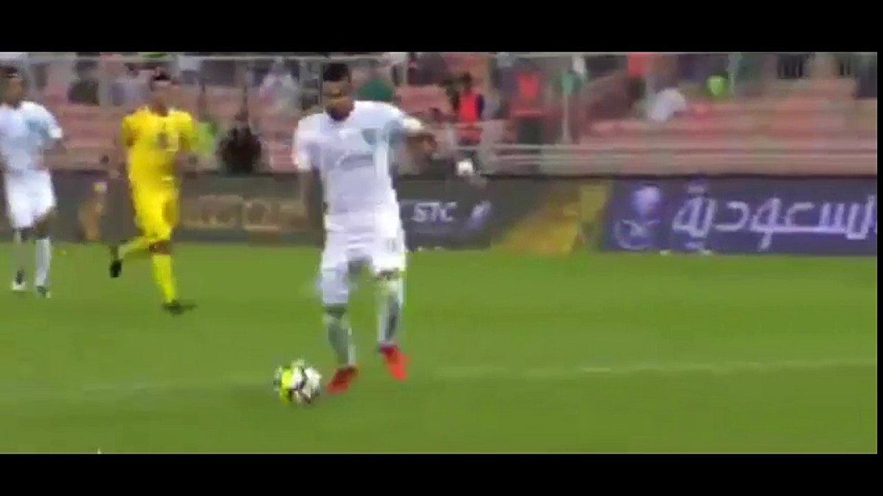 مؤمن زكريا يسجل هدفين في أول ظهور له مع الاهلي السعودي