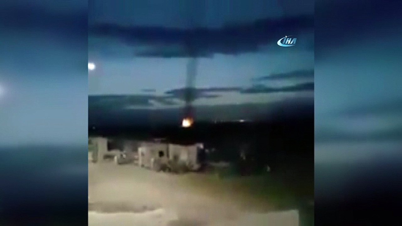 TSK Afrin’i obüslerle böyle bombardımana tutuyor