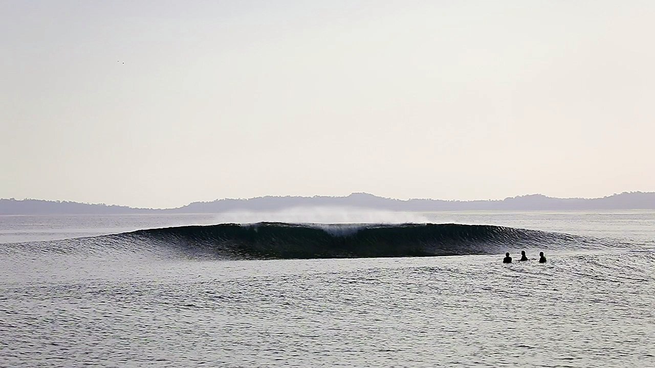 Banyak Islands Surf