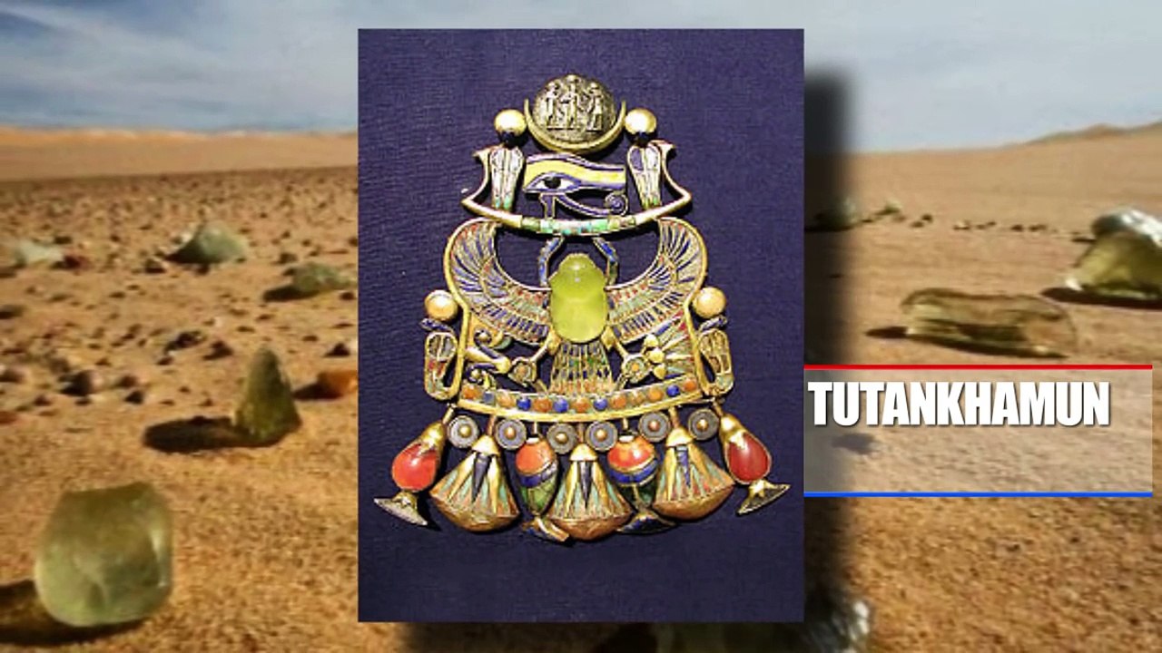 12 Strange Things Found in the Sahara