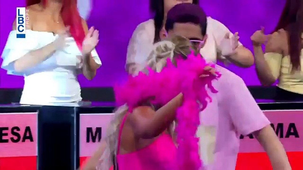 ايفونا هيك بتجيب الشب !!! نقشت - شاهد قبل الحذف