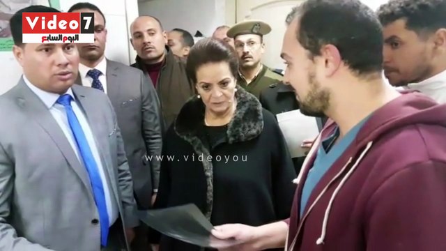 محافظ البحيرة يحيل أطباء وممرضى الاستقبال بمستشفى دمنهور للنيابة الإدارية