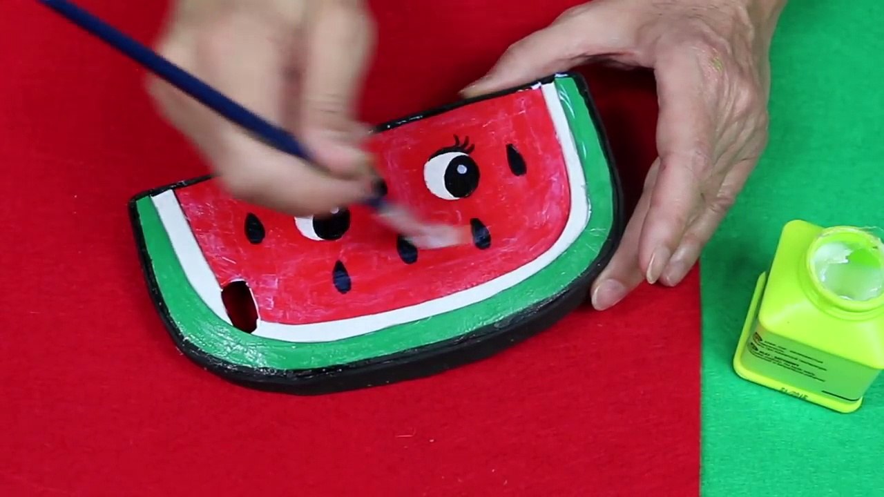 10 Manualidades ORIGINALES y FACILES de SANDIA: Funda para móvil, labial, squishy| Ideas FACILES DIY