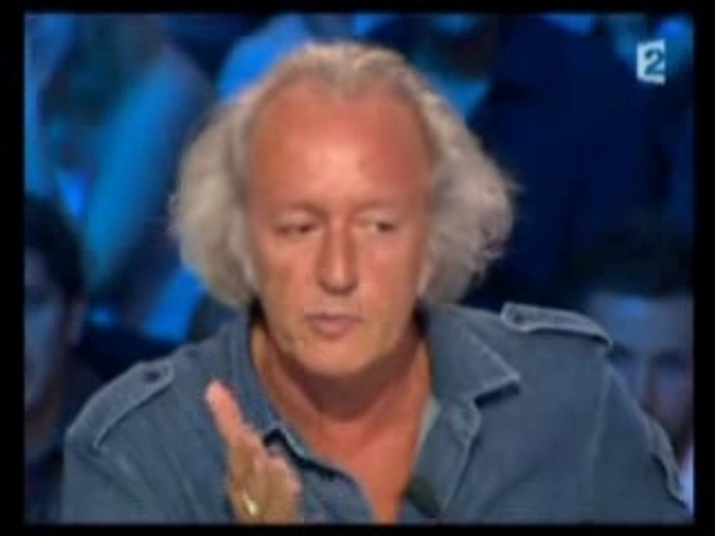 une cinéaste de films pornos agresse zemmour, (part 2),