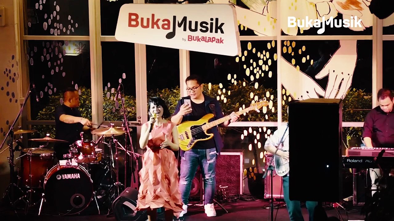 BukaMusik - Andien - Senyumku Senyummu