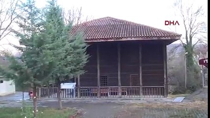 4 asırlık camideki saate benzeyen figürün sırrı çözülemiyor