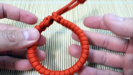 How to Make a Mad Max Fishtail Paracord Bracelet Tutorial