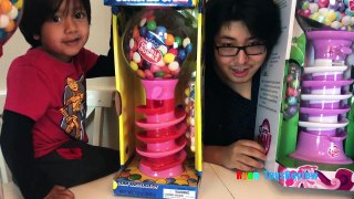 Giant Dubble Bubble Gumball Machine! My Little Pony gumball candy review! Bubble Gum Challenge