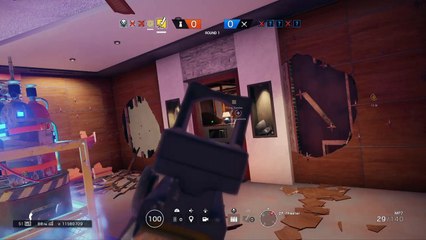 Tom Clancy's Rainbow Six® Siege 2 v 3 Bomb Save