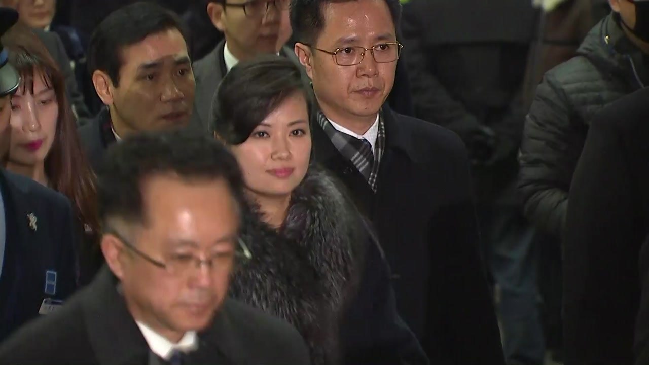 北 예술단 사전점검단, 서울 공연장 시찰 / YTN