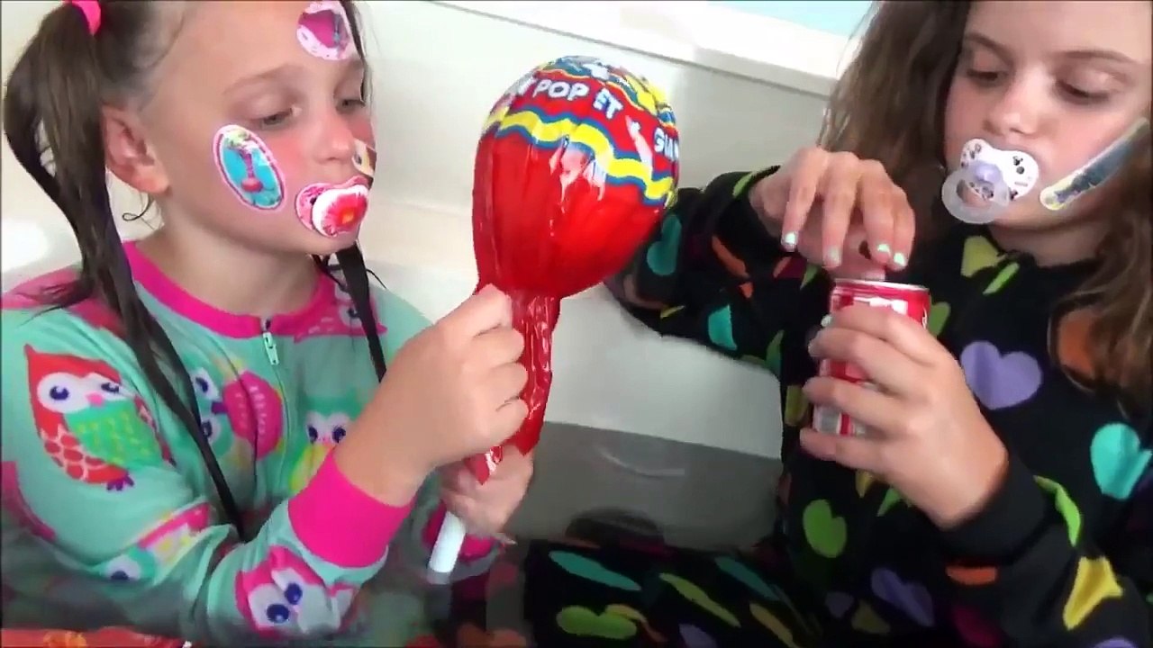 Bad Baby Compilation Bath Tub Party Victoria Annabelle Toy Freaks Sisters Fun Picnic Crying baby