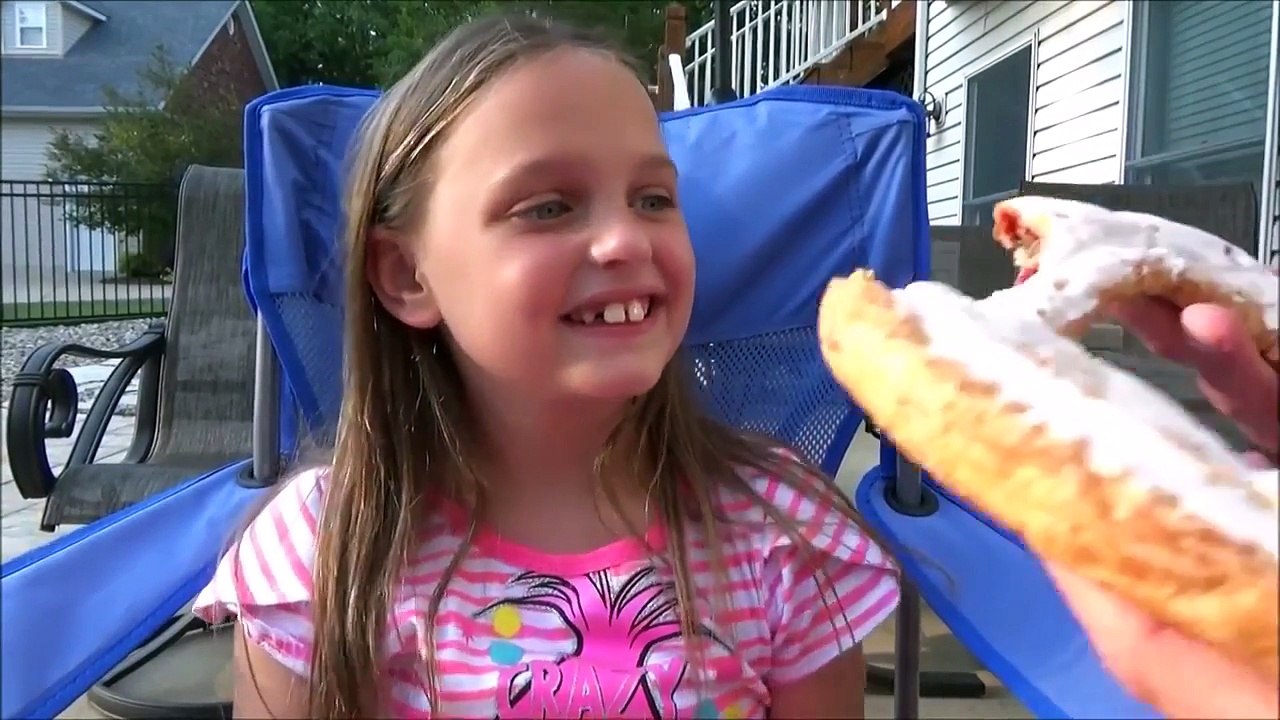 Bad Baby Eating Freaky Desserts Challenge Victoria Annabelle Daddy Freak Family Hidden Egg