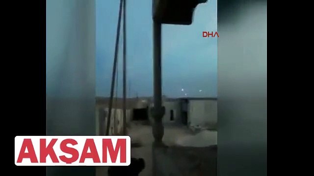 Afrin sınırındaki PKK-PYD-YPG mevzileri ÖSO tarafından böyle ateş altına alındı
